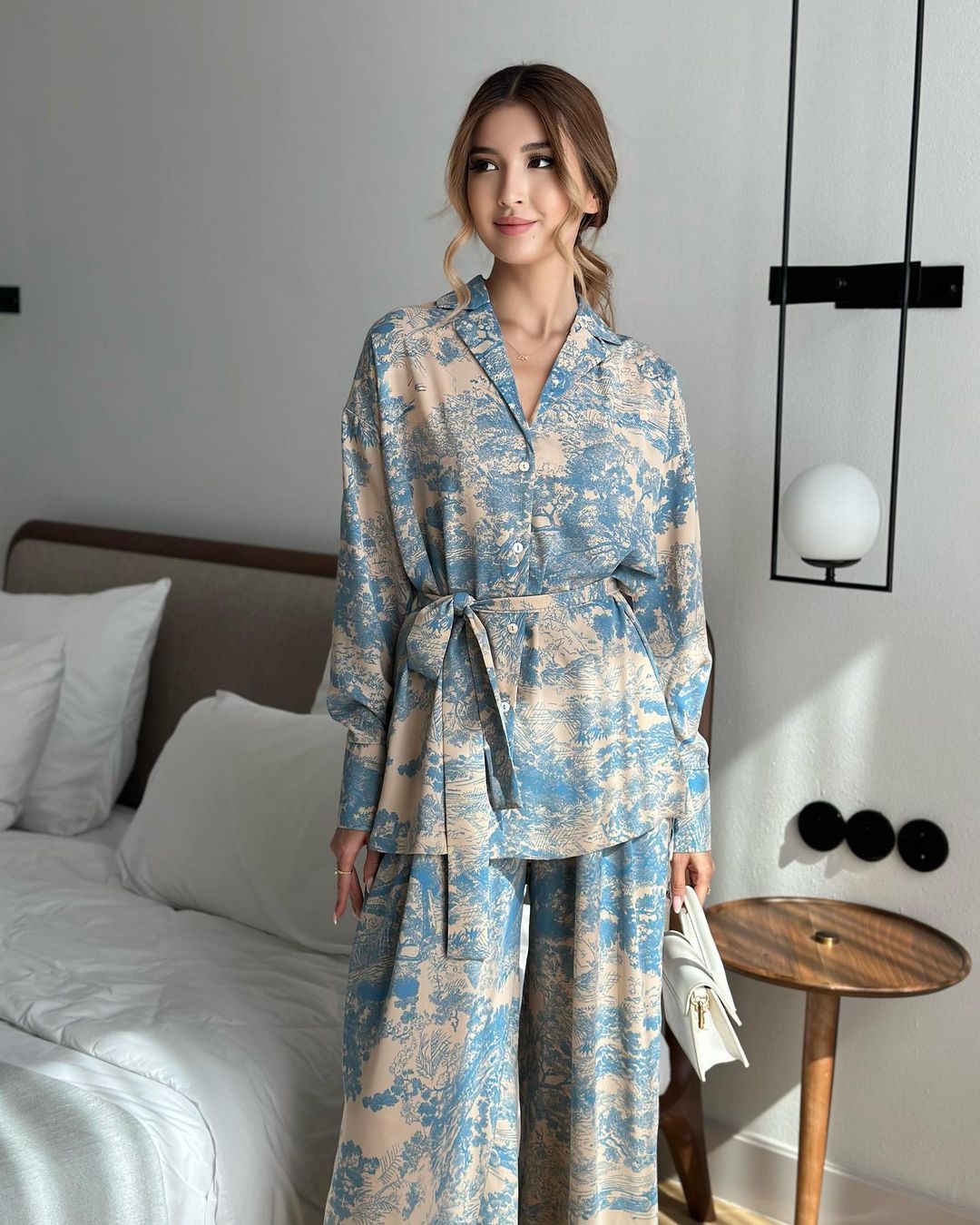 New Fashion French Printed Long-sleeved Lace-up Shirt High Waist Wide-leg Pants Women's Suit