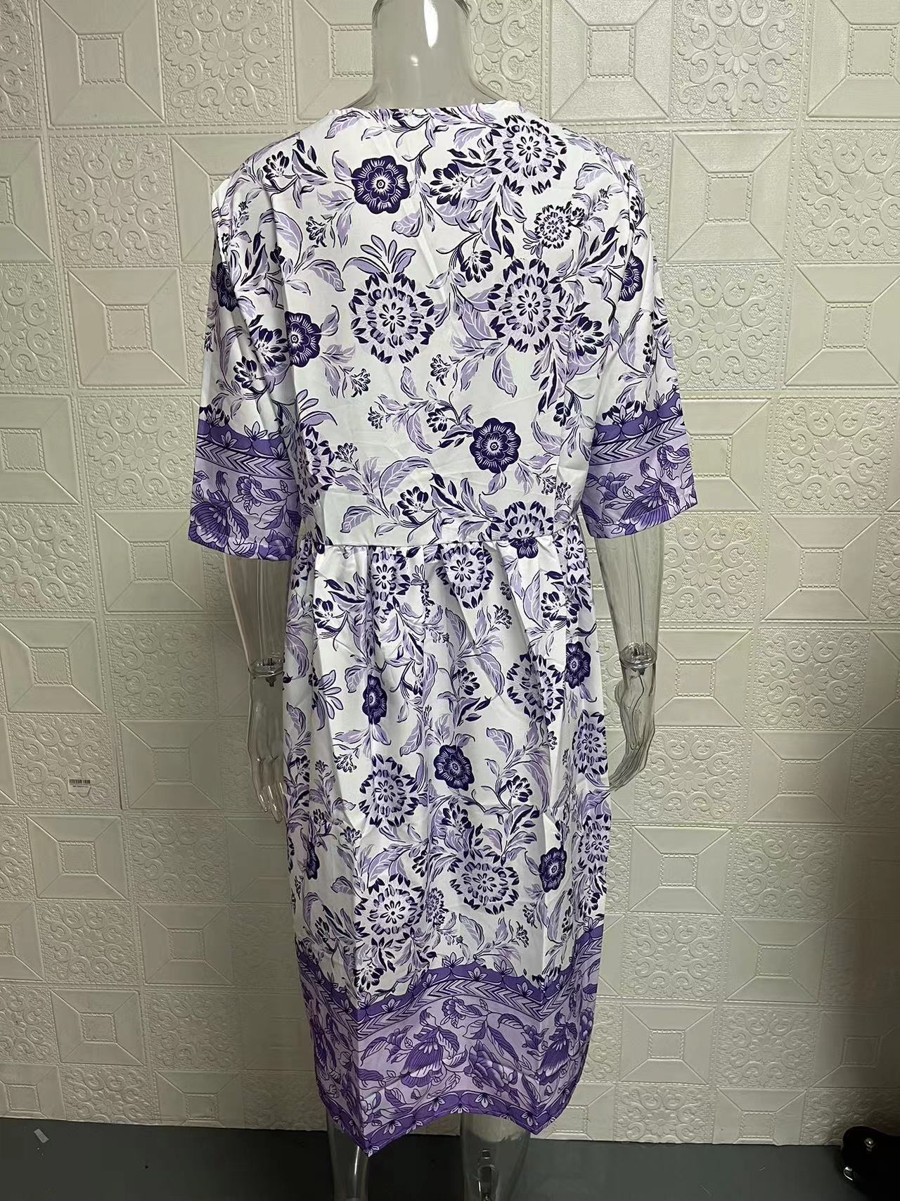 Temperament Elegant Long Loose Floral Dress Women's V-Neck Printed Large Size Dresses