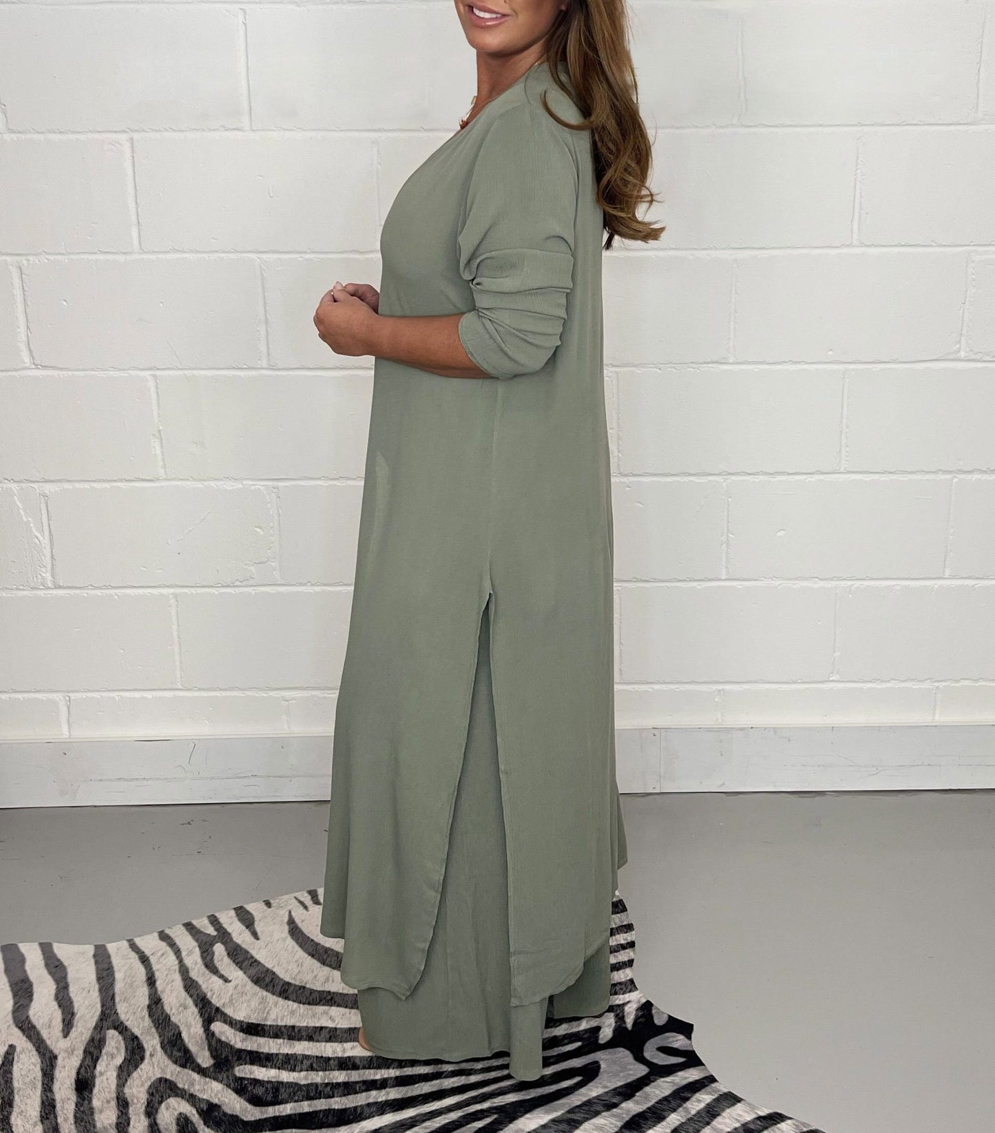 Spring and Summer Women's V-Neck Long Sleeve Split Top Pants Two Piece Suit